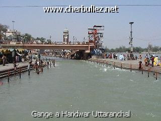 légende: Gange a Haridwar Uttaranchal
qualityCode=raw
sizeCode=half

Données de l'image originale:
Taille originale: 187974 bytes
Temps d'exposition: 1/600 s
Diaph: f/800/100
Heure de prise de vue: 2002:05:05 13:42:25
Flash: non
Focale: 42/10 mm
